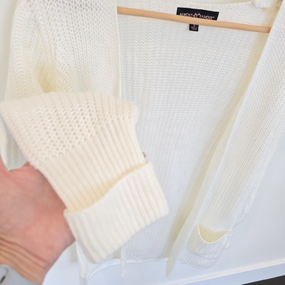 Almost Famous Cream Women's Open Front Cardigan Size Small - Picture 4 of 11